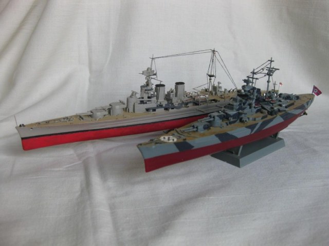 Друзья , "Худ да Тирпиц" ))