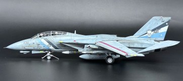 F-14D 106 of VF-2 "Bounty Hunters"