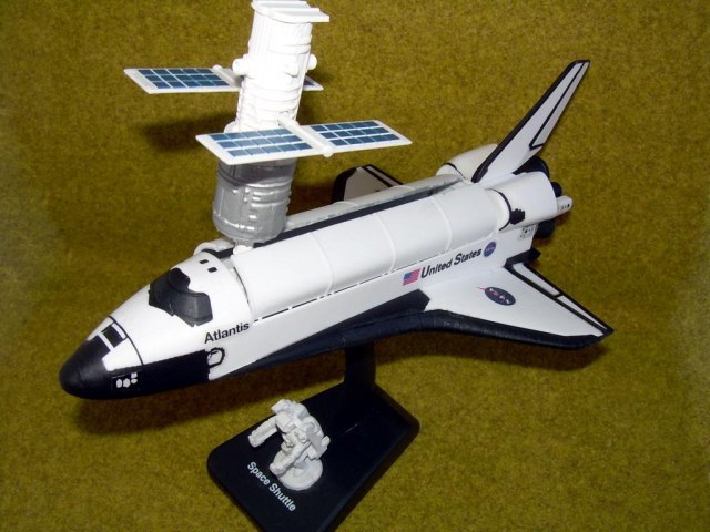 Space Shuttle (1/200)