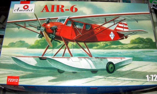 АИР-6 на поплавках и лыжах