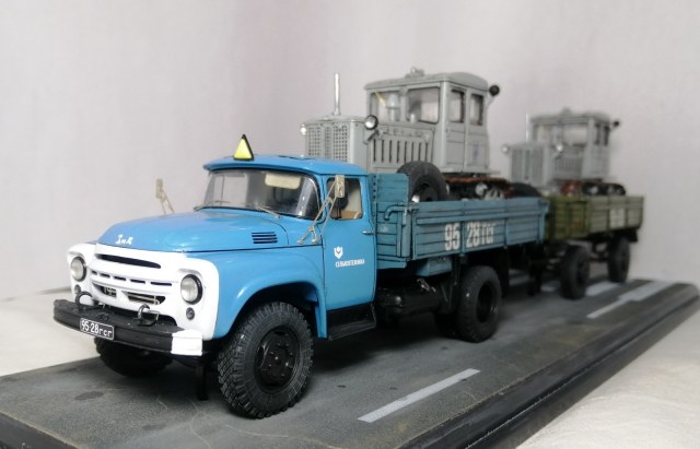 Зил-130 с прицепом ИАПЗ-754