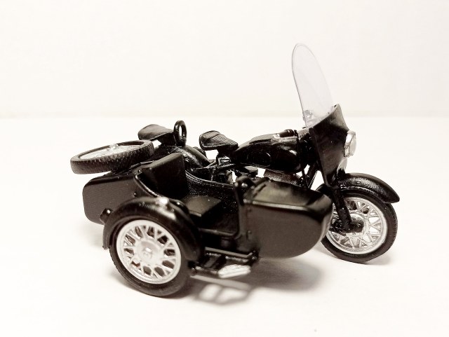 Мотоцикл К750 1/43