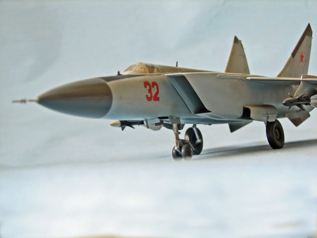 MiG-25