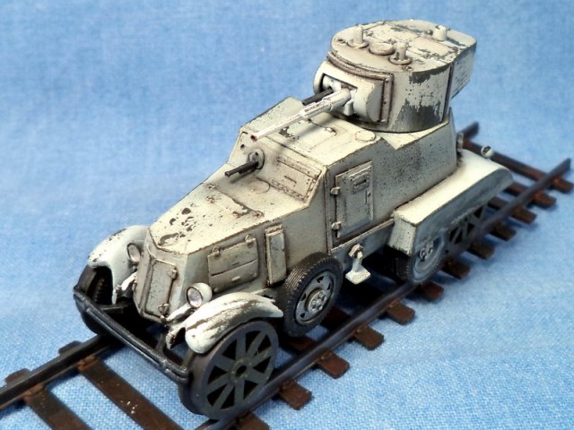 БА-3 на железной дороге