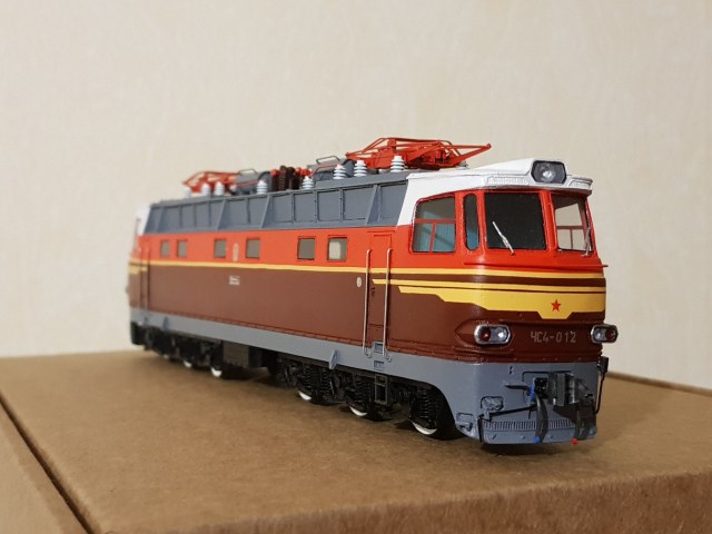 Электровоз ЧС4