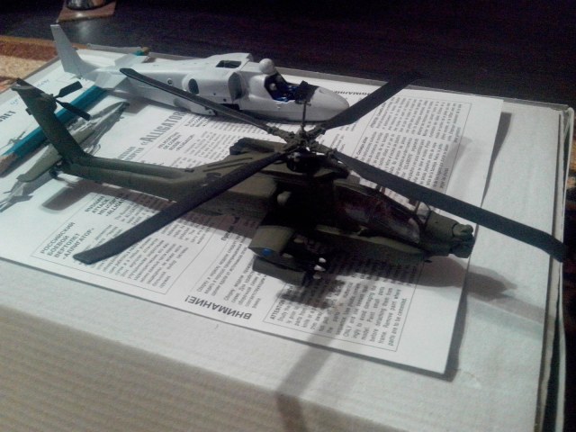 Вертолет Апач (первая модель)