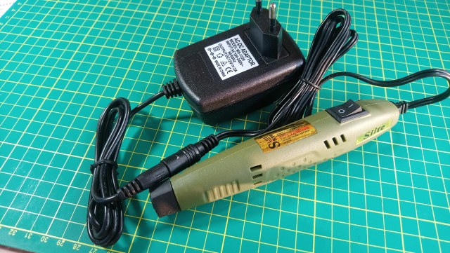 Вибро-шлифовальная машинка