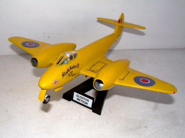 Gloster G-41 Meteor «Yellow peril»