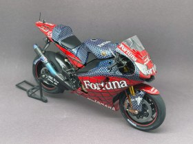 Yamaha YZR-M1 Tech 3 Team