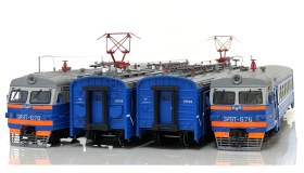 Электричка ЭР9Т-676