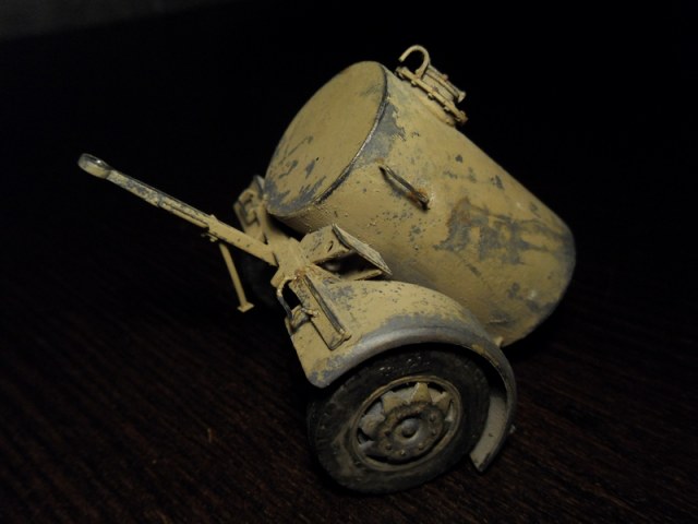 Немецкий прицеп-бочка