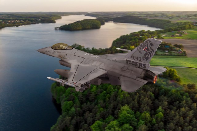 Martin Lokheed F-16CJ block 52 Jastrząb