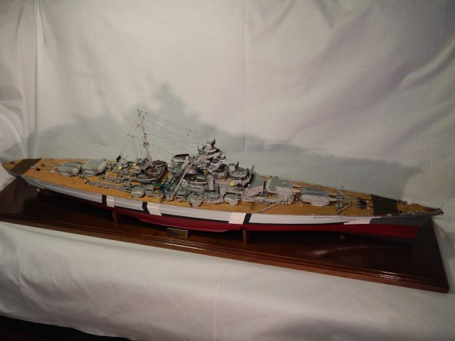 Линкор "Бисмарк"   от "АМАТI" М 1:200