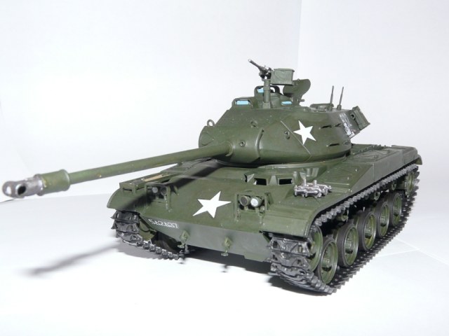 M 41 “ WALKER BULLDOG”