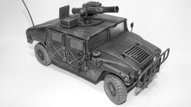 Хаммер c "TOW"