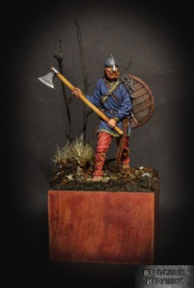 Викинг с топором, 9-10 вв.