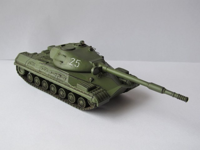 Танк Т-10  "Шаг в сторону основного танка"