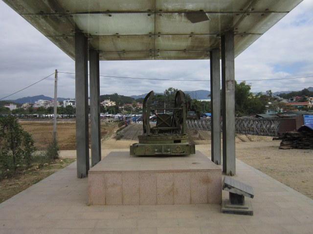 Дьен Бьен Фу. Мост Бейли, командный пункт и артпозиция.