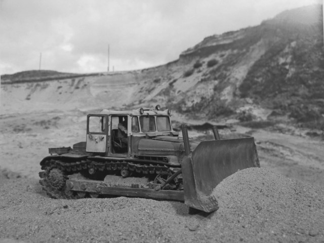 тяжелый бульдозер ДЭТ-250