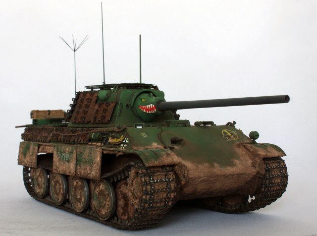 Sd.Kfz.267 Pz.Bef.Wg. Panther Ausf.F