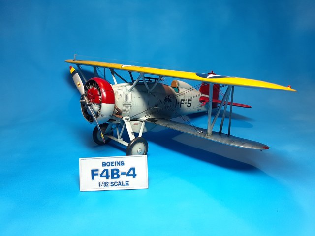 Boeing F4B-4   ( U.S. NAVY )