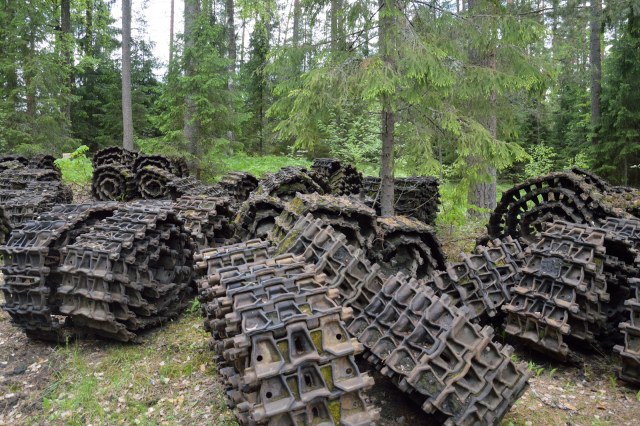 Заброшенная техника (пикник на обочине...)