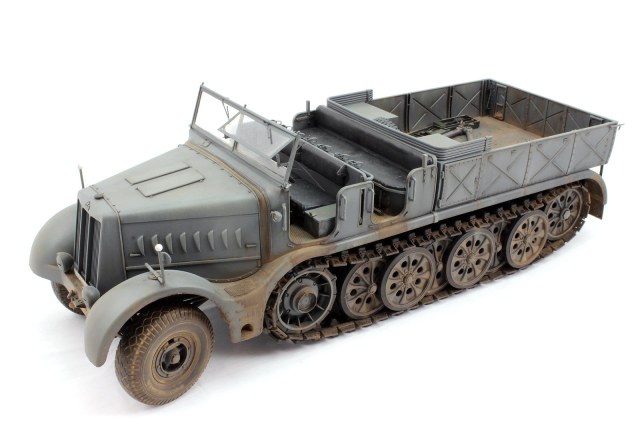 Sd.Kfz.9 18-тонный полугусеничный тягач