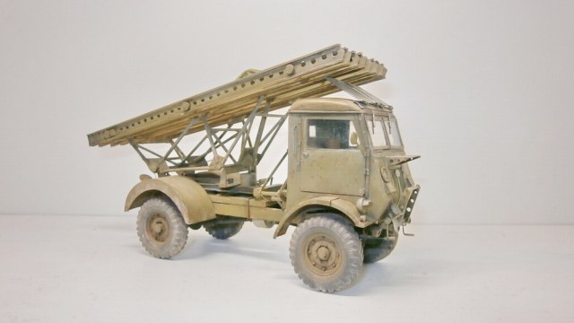 РСЗО БМ-13-16 на шасси Fordson