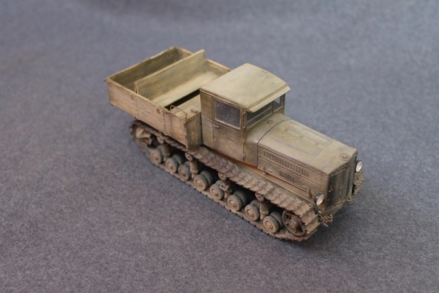 Артиллерийский тягач "Коминтерн"