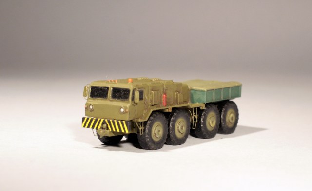 Тягач МАЗ-537Л (1/144)