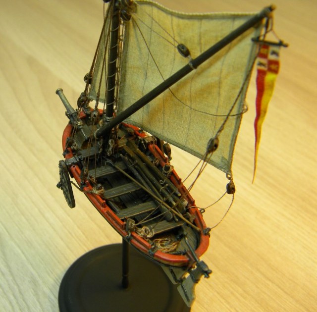 слегка вооруженный бот с испанского галеона