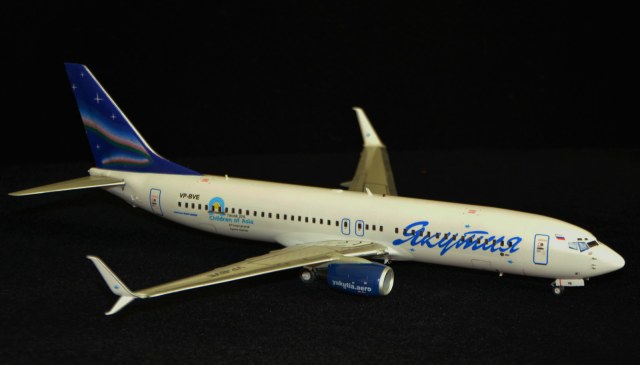 Boeing 737-800 next