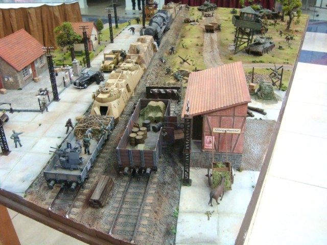 "Шел 4-й год войны"