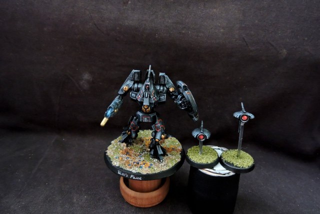 Командующий Шас'о Р'алай с дронами.