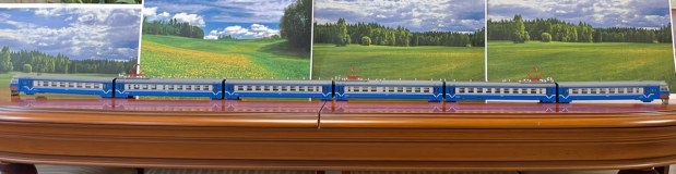 Электричка ЭР9Е-600