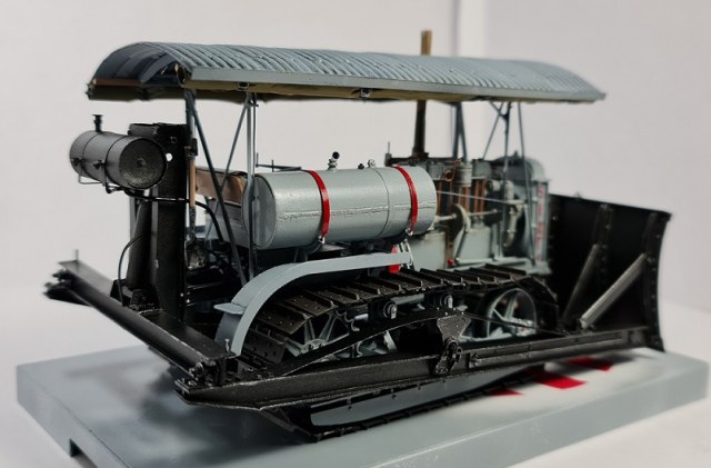 Caterpillar 60 с отвалом