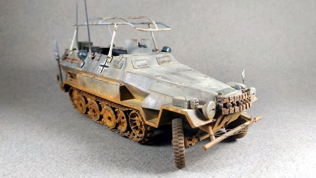 Немецкий бронетранспортер «Ханомаг» SD.KFZ.251/3 AUSF B