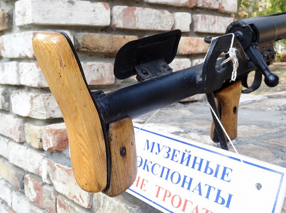 Советское противотанковое ружьё системы Дегтярёва образца 1941 года (ПТРД-41).