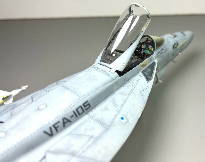 F\A-18 E '' Super Hornet" VFA-105