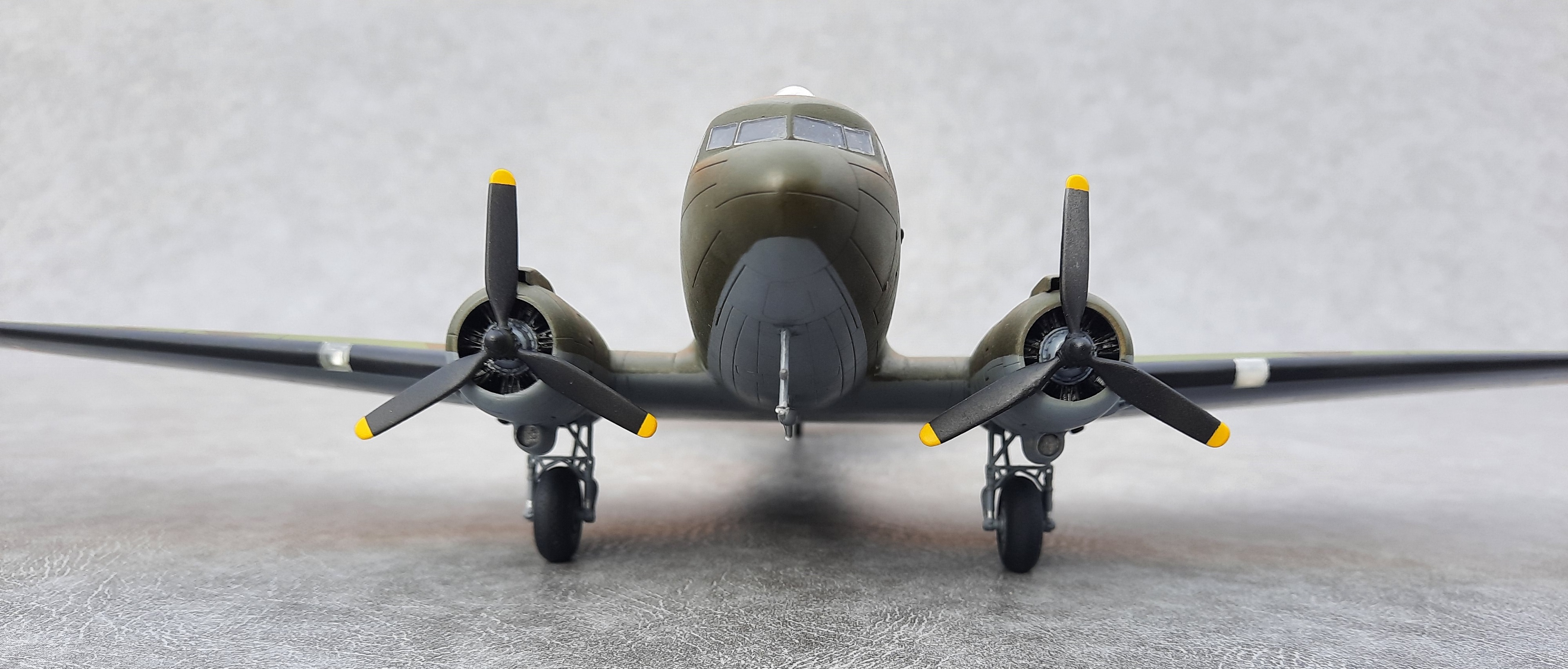 72  Douglas  С-47  Skytrain