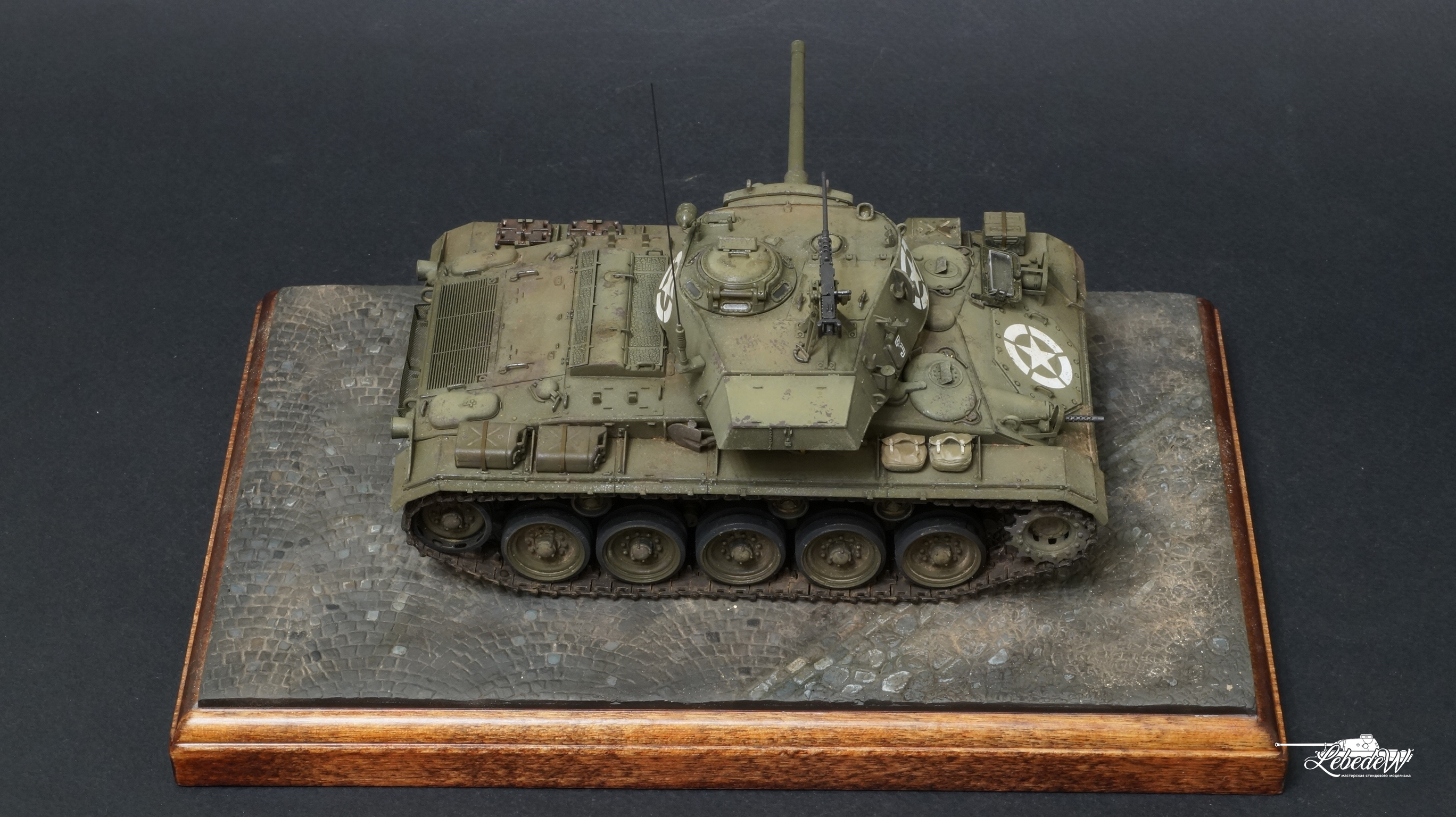 M24 Chaffee