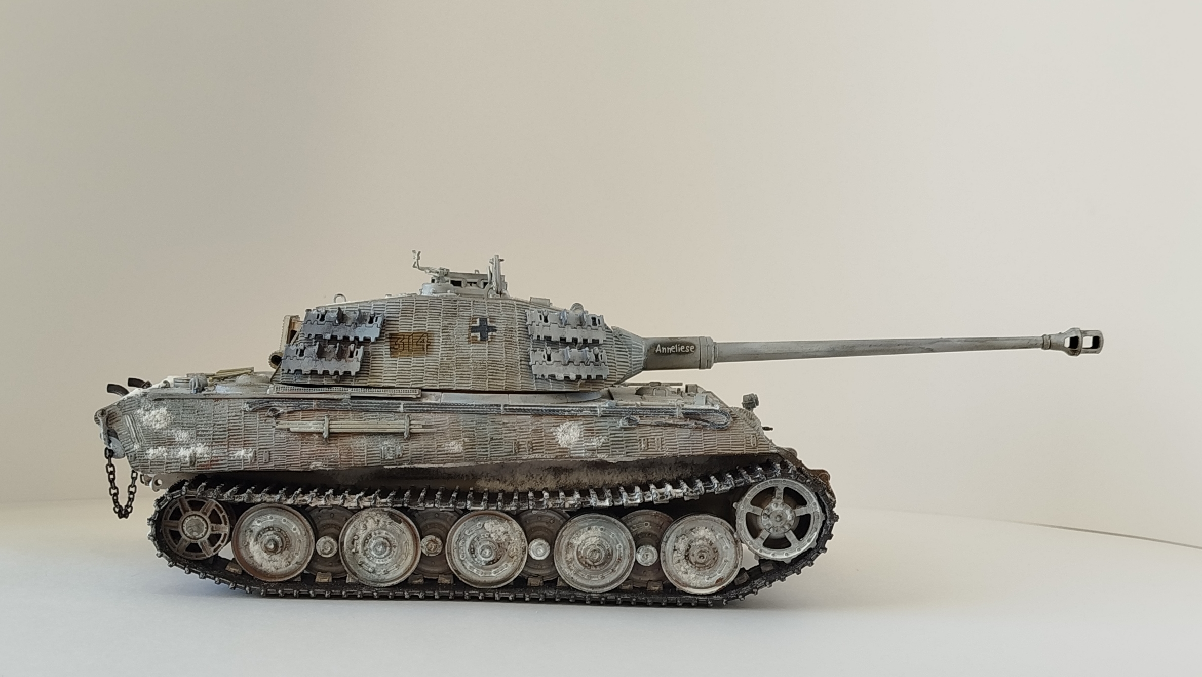 Sd. Kfz. 182 King Tiger Porshe turret (full interior)