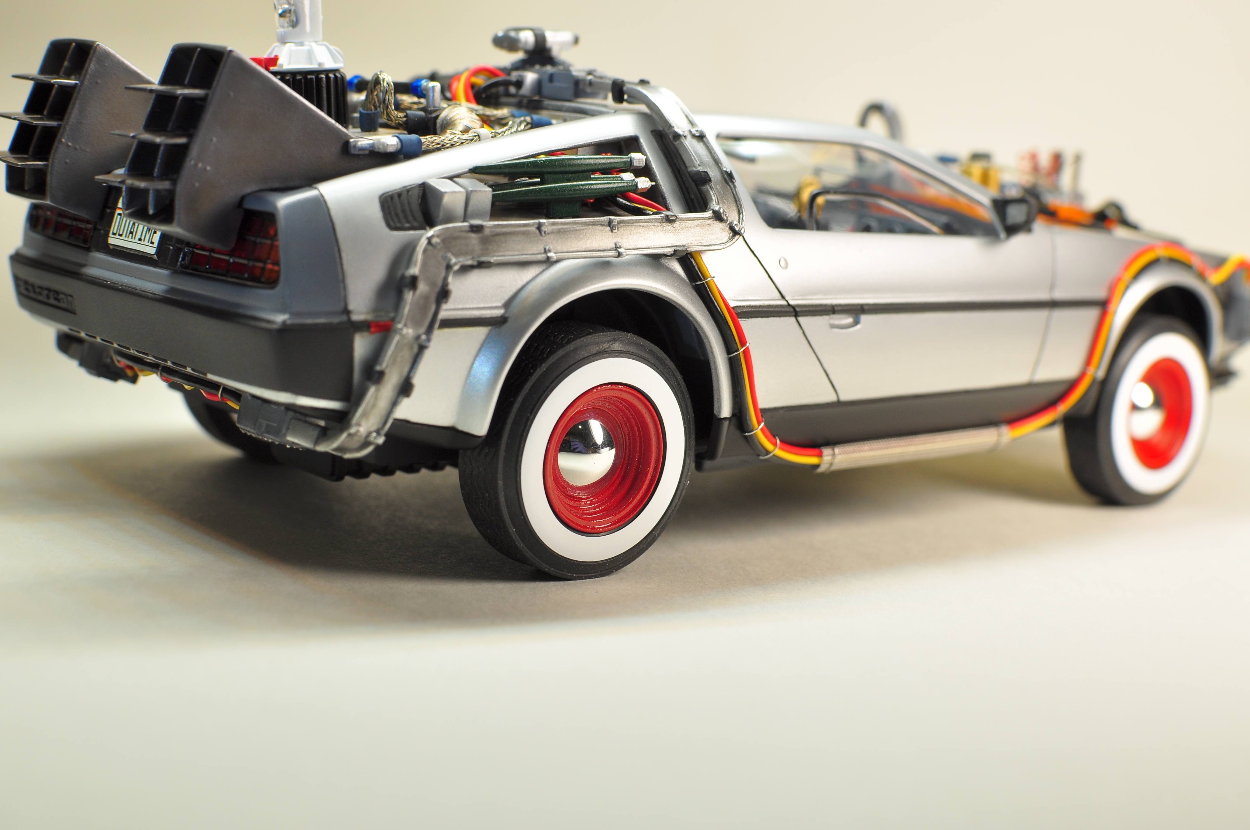 DeLorean DMC-12