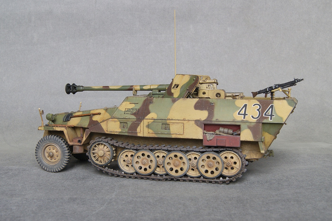 Sd.Kfz.251/22 Ausf.D 7.5 cm PaK40