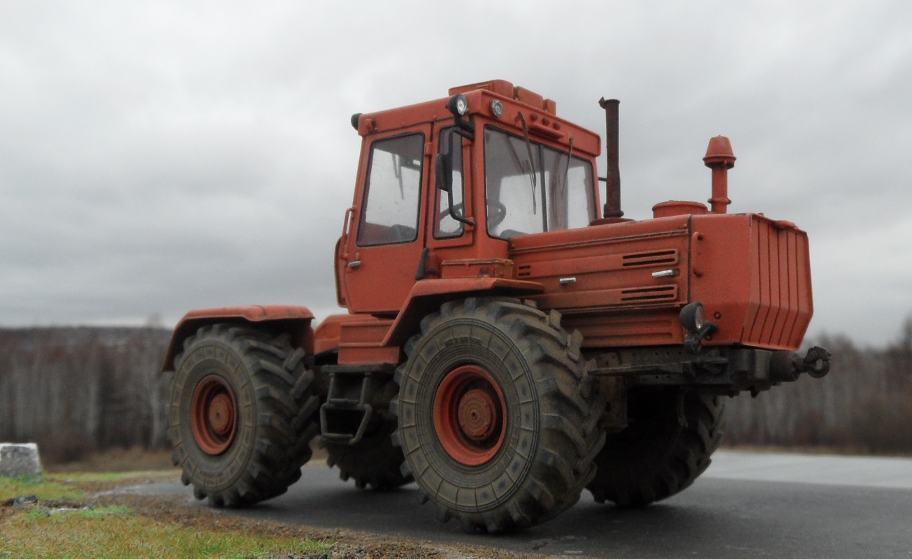 Трактор Т-155М