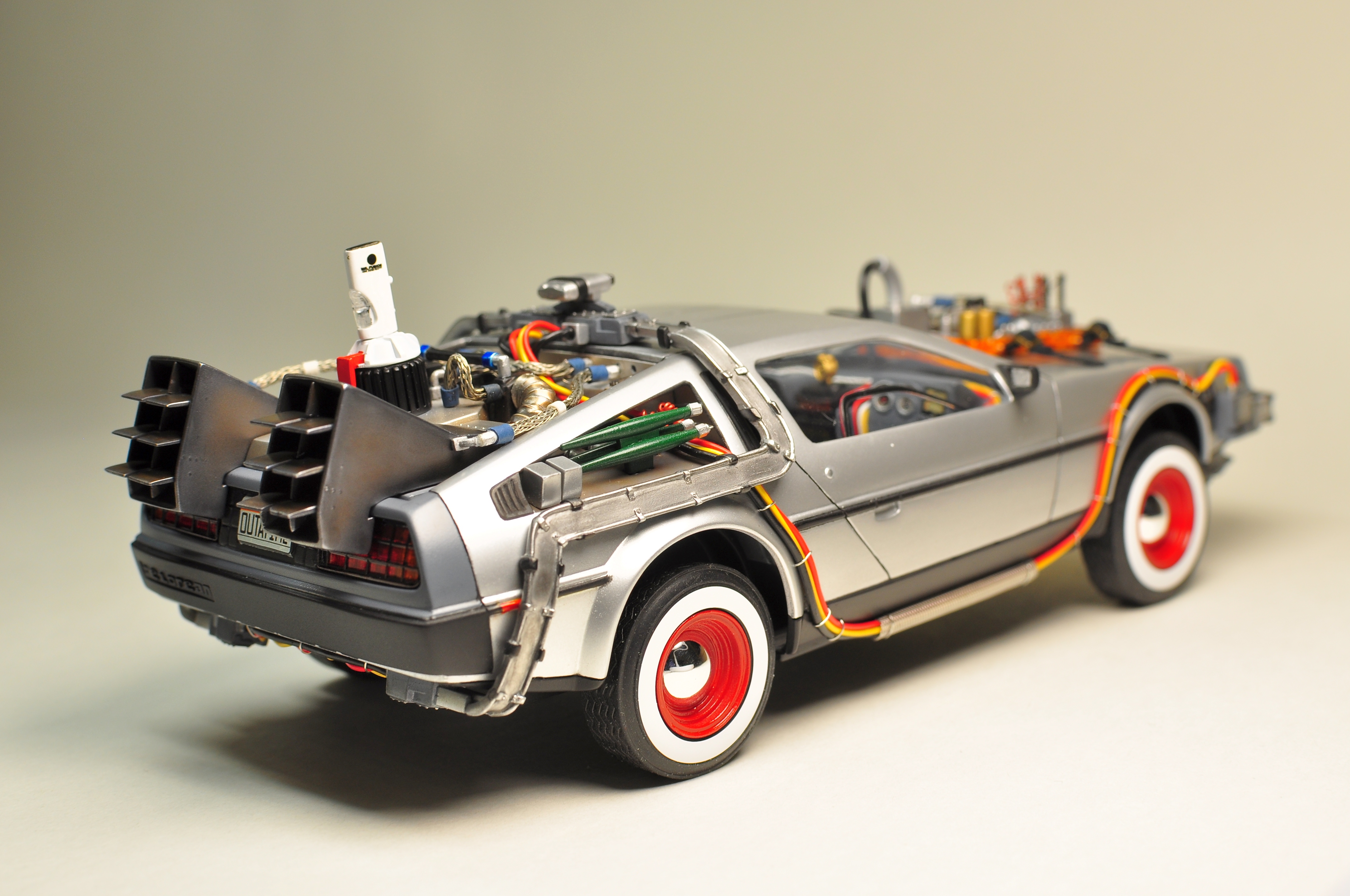 DeLorean DMC-12
