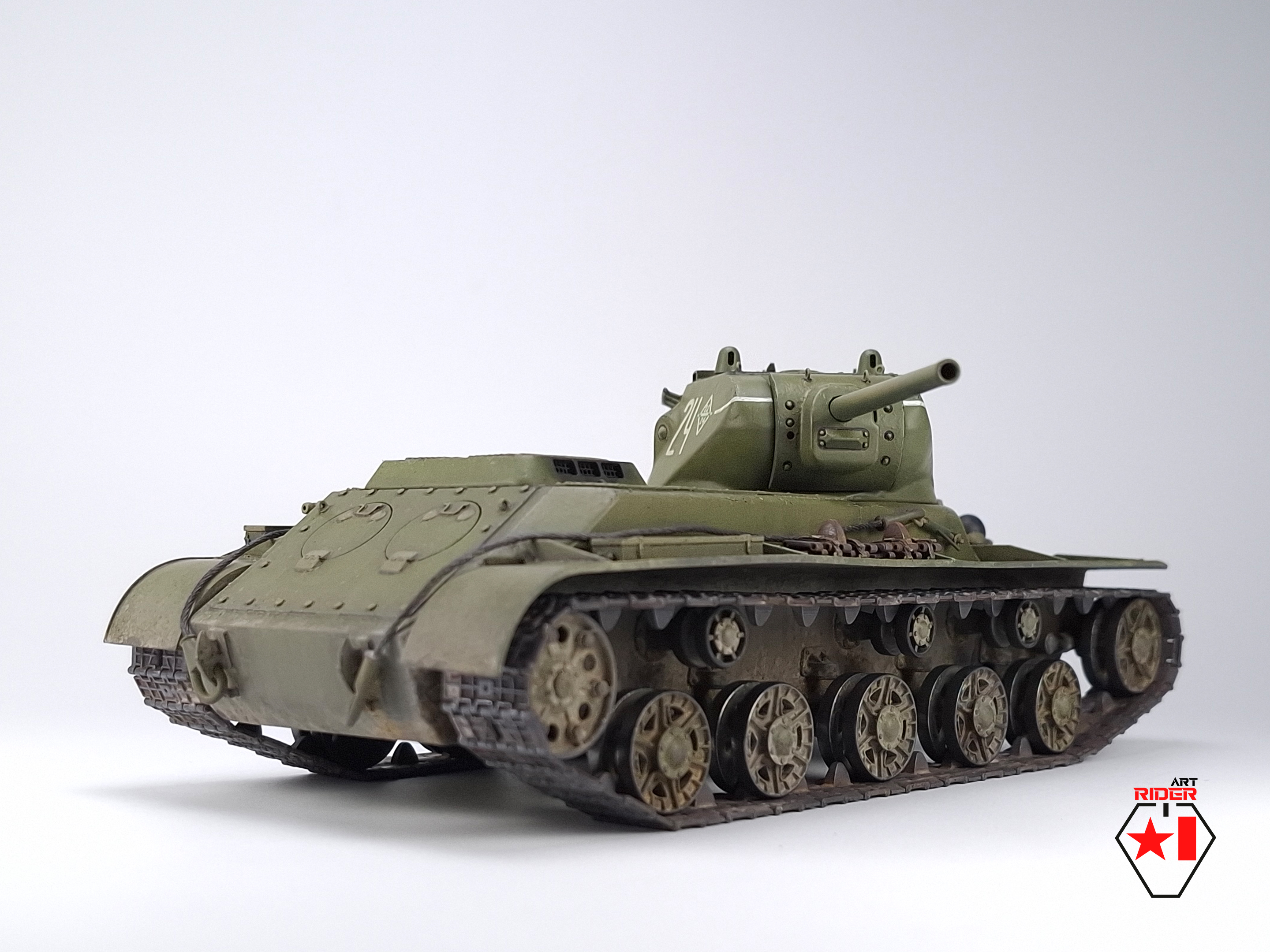 Средний танк КВ-13