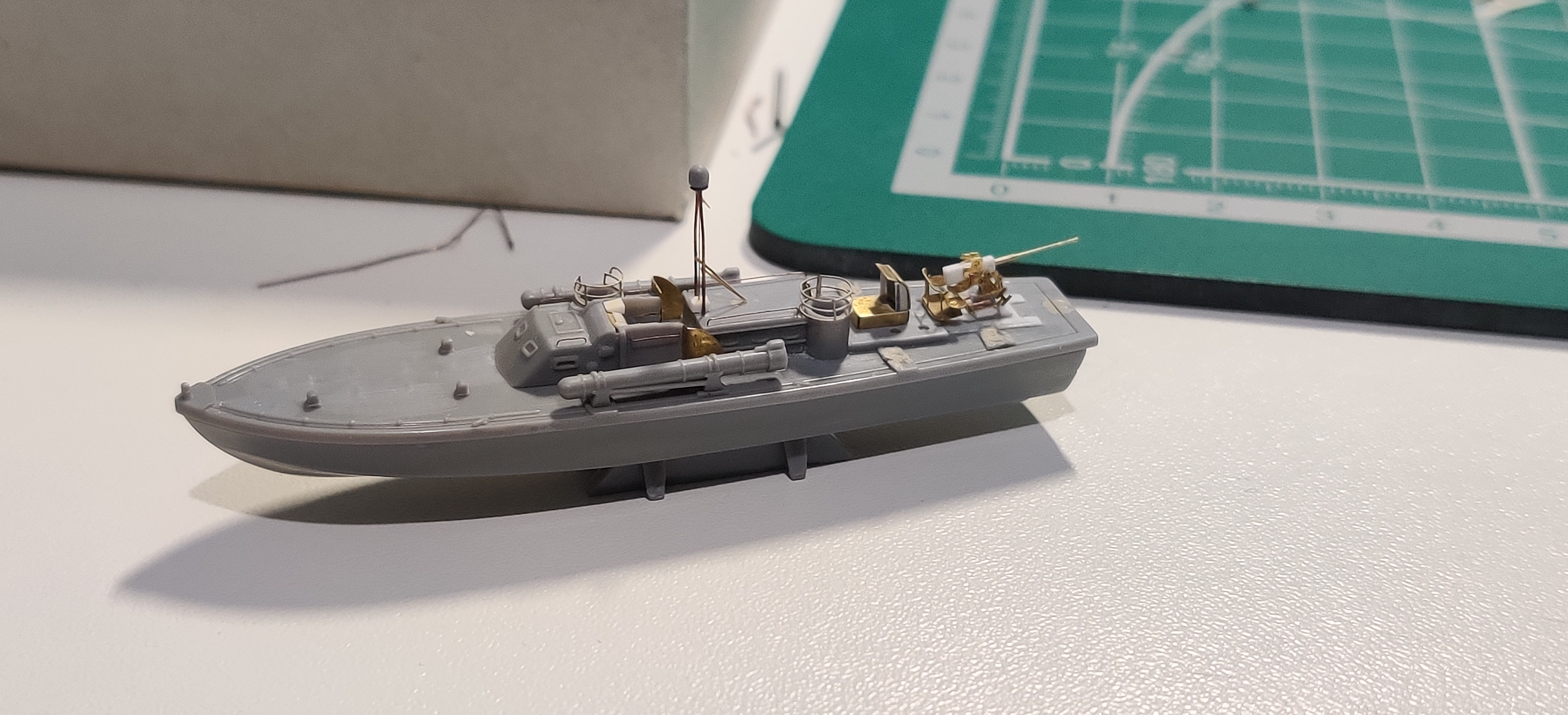 PT boat -142 elco'80