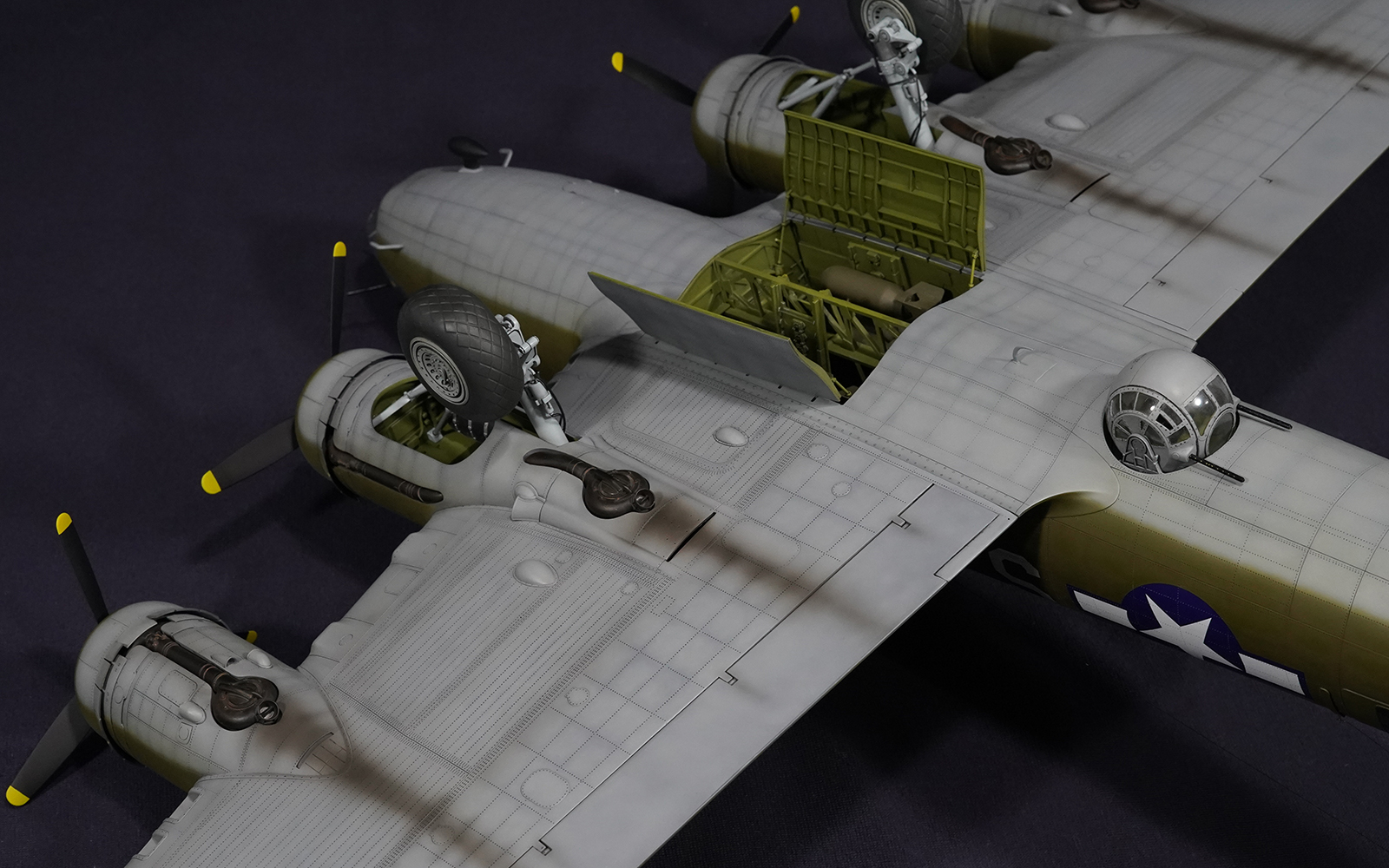 B-17F Ye Olde Pub
