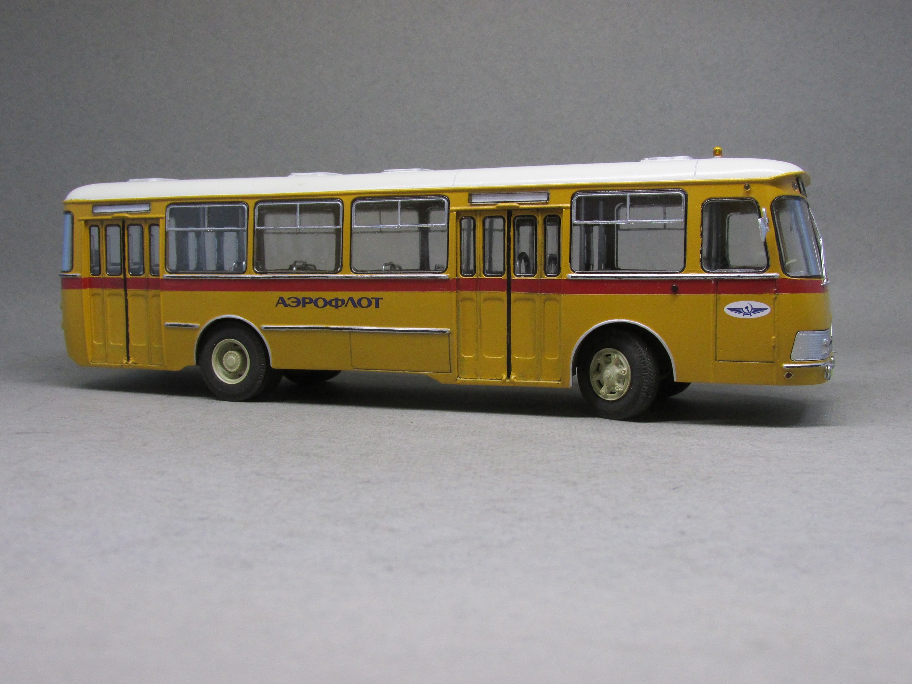 ЛиАЗ-677П